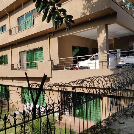 The Travelers Den Hotel Islamabad Exterior foto