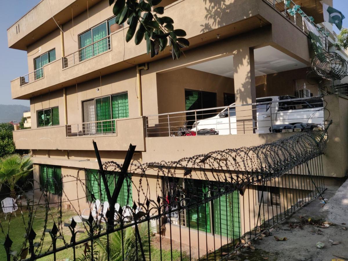 The Travelers Den Hotel Islamabad Exterior foto