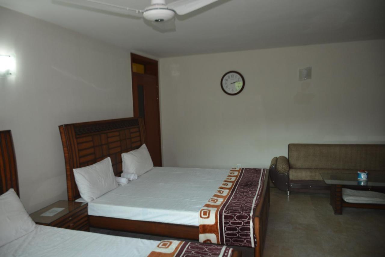 The Travelers Den Hotel Islamabad Exterior foto