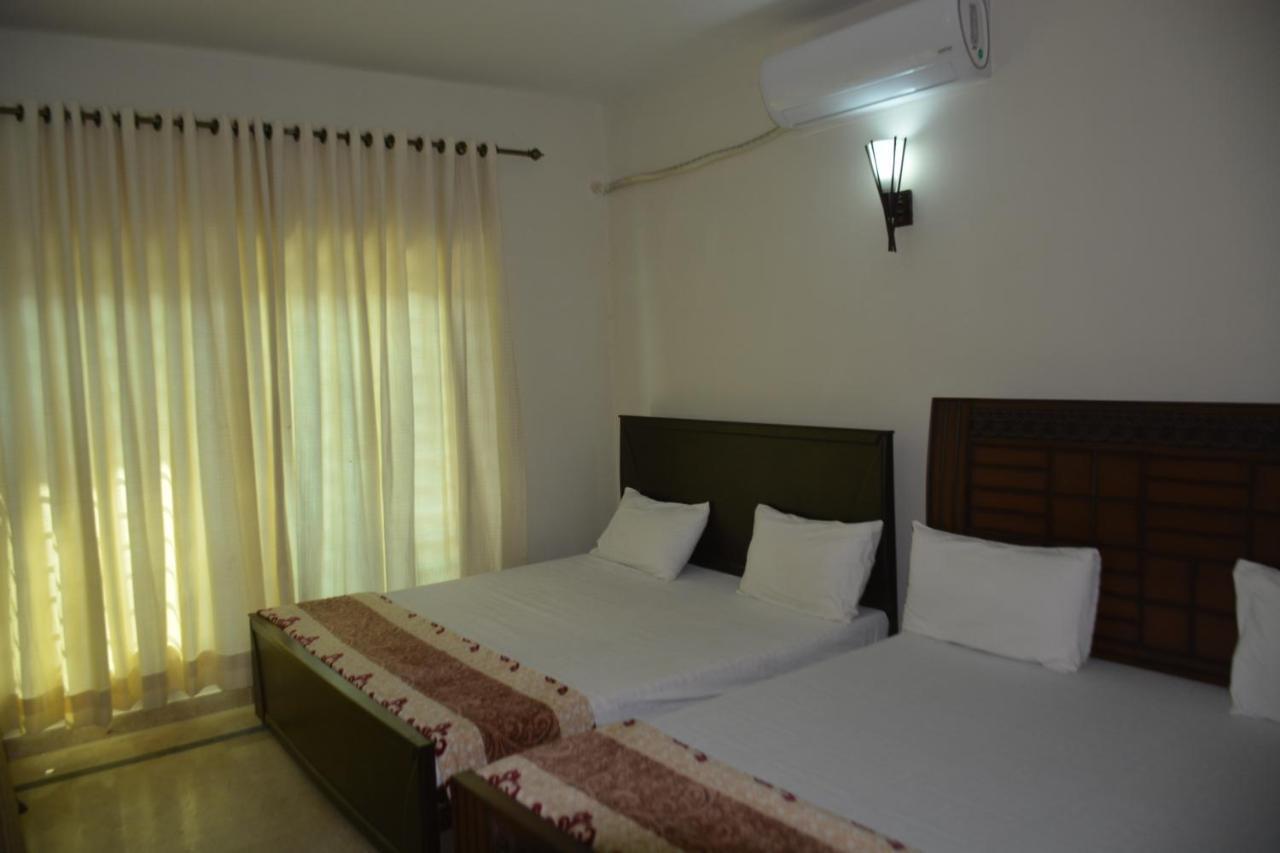 The Travelers Den Hotel Islamabad Exterior foto