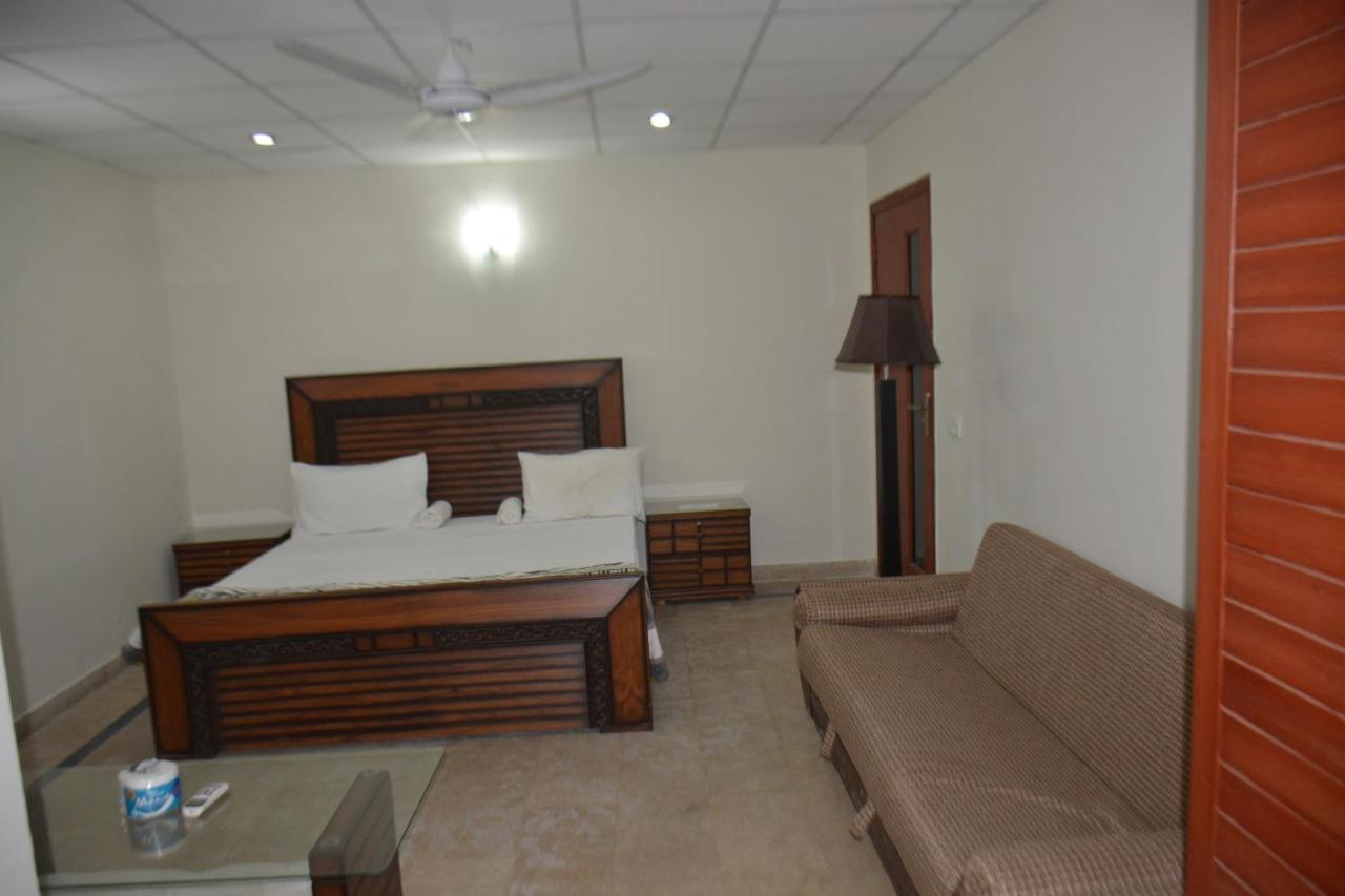 The Travelers Den Hotel Islamabad Exterior foto